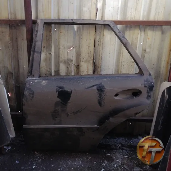 MERCEDES Benz W164 sol arka kapı Ela-0041 Esan