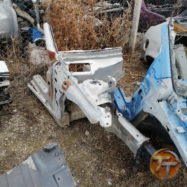 MERCEDES Benz W203 sağ ön çeyrek şase Çel-194