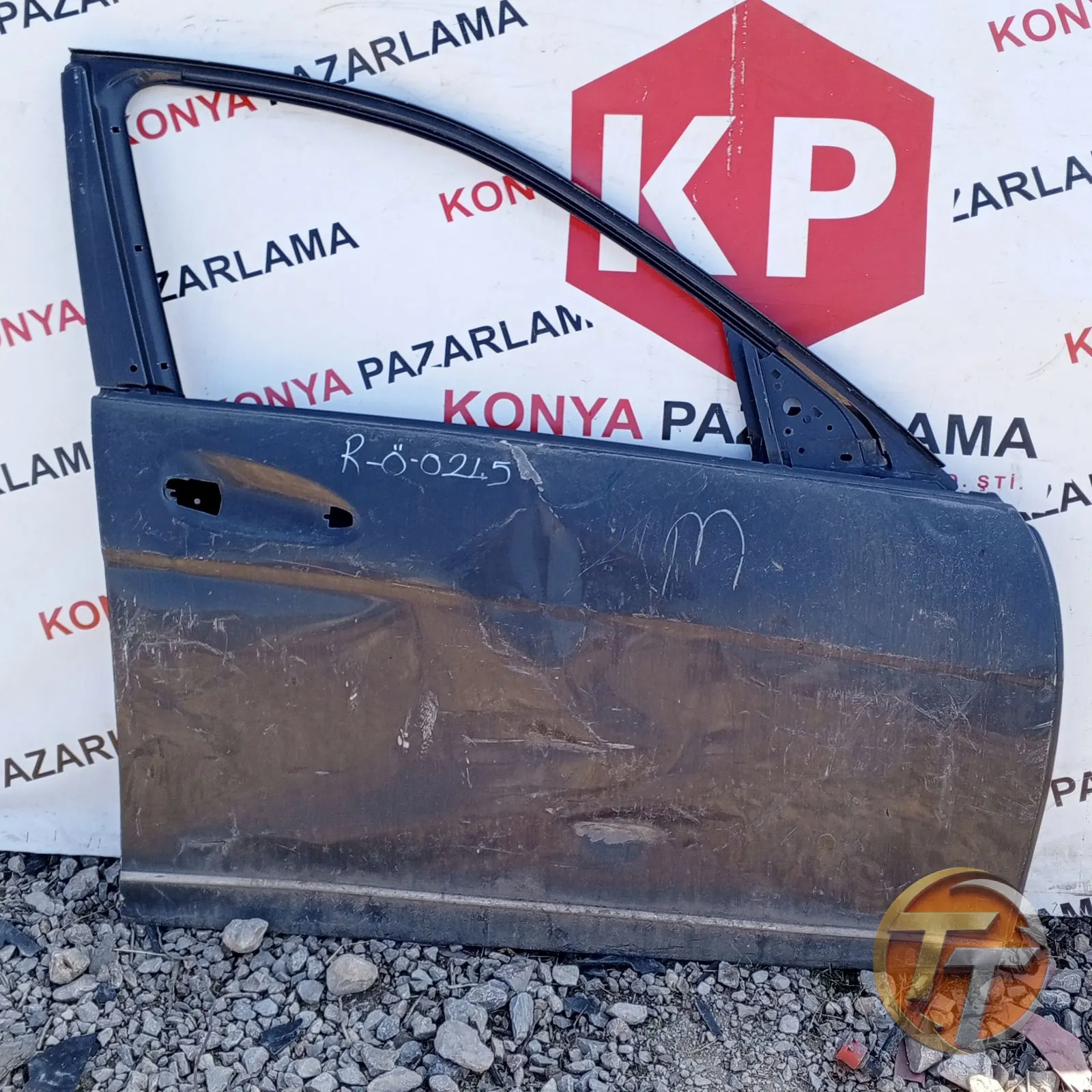 MERCEDES W204 SAĞ ÖN KAPI R-Ö-0245