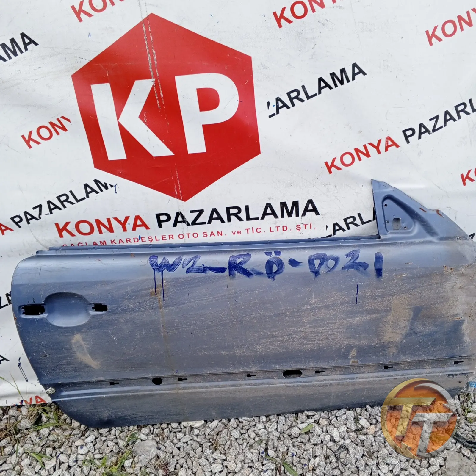 MERCEDES W208 CLK CUPE SAĞ ÖN KAPI W2-R-Ö-0021