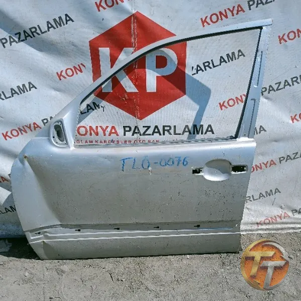 Mercedes-Benz W210 sol ön kapı Tlö-0076