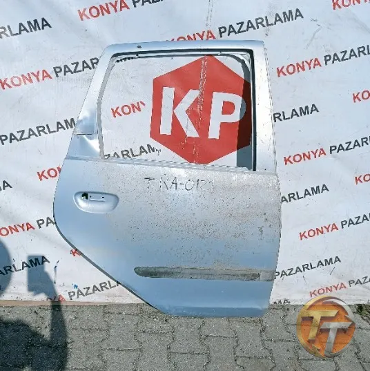 Mitsubishi Colt sağ arka kapı Tra-0121