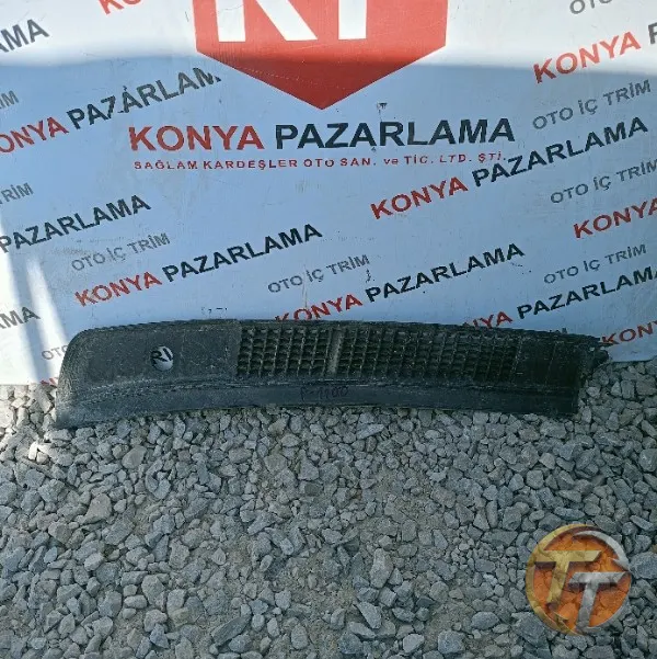 Mitsubishi L200 ön cam ızgarası P-1100