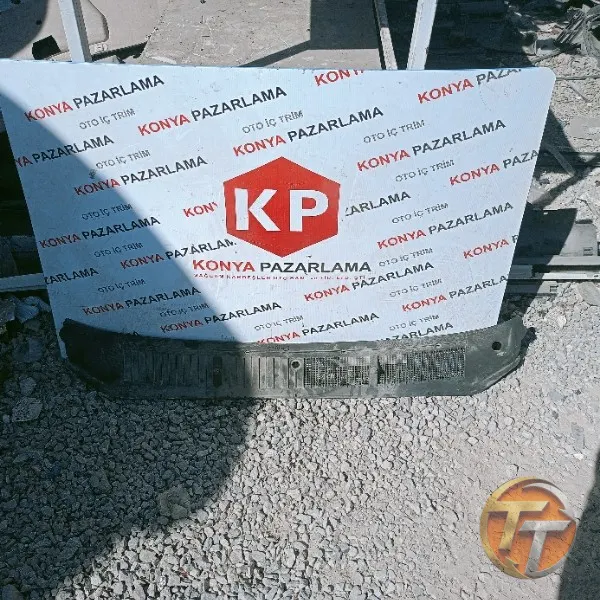 Fiat Tempra Tipo ön cam ızgarası P-1049