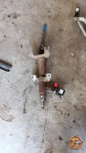 Dacia Sandero. Direksiyon kolonu