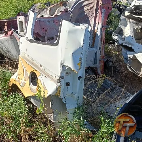 Ford Courier çeyrek şase