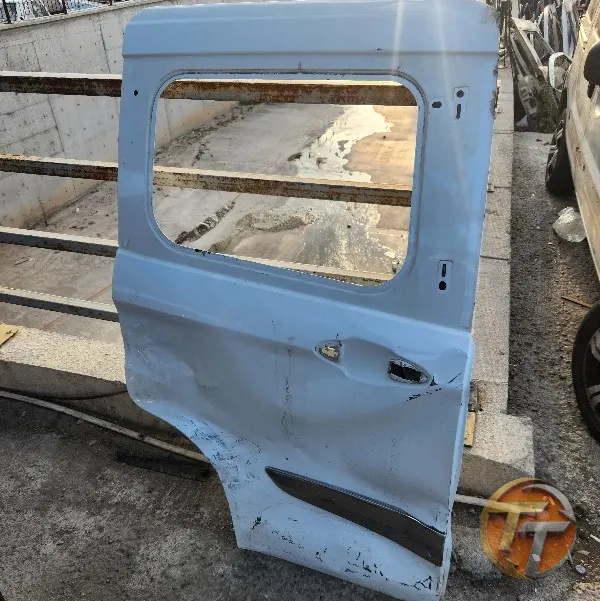 Ford courier sağ sürgülü kapı