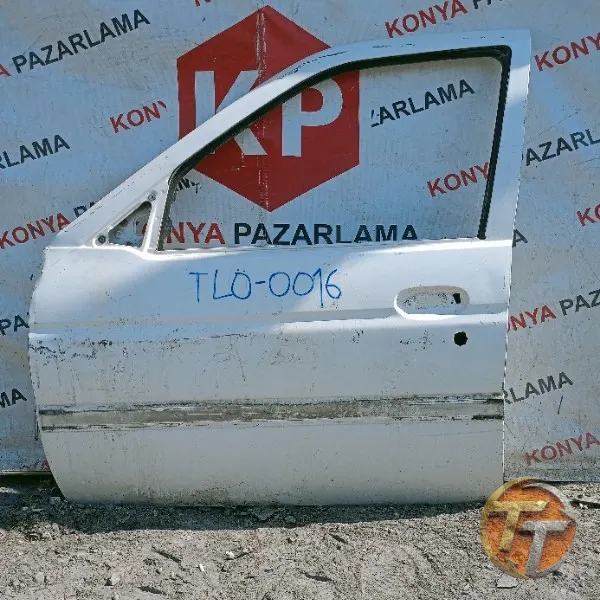 Ford Escort sol ön kapı Tlö-0016