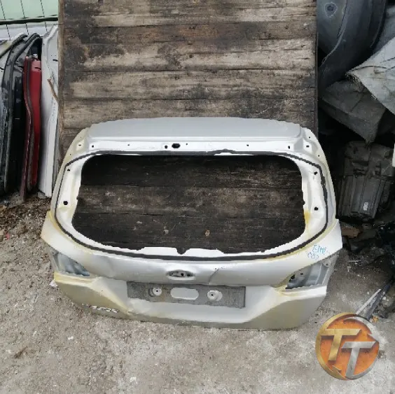 FORD FİESTA bagaj kapağı Ebk-052 Esan