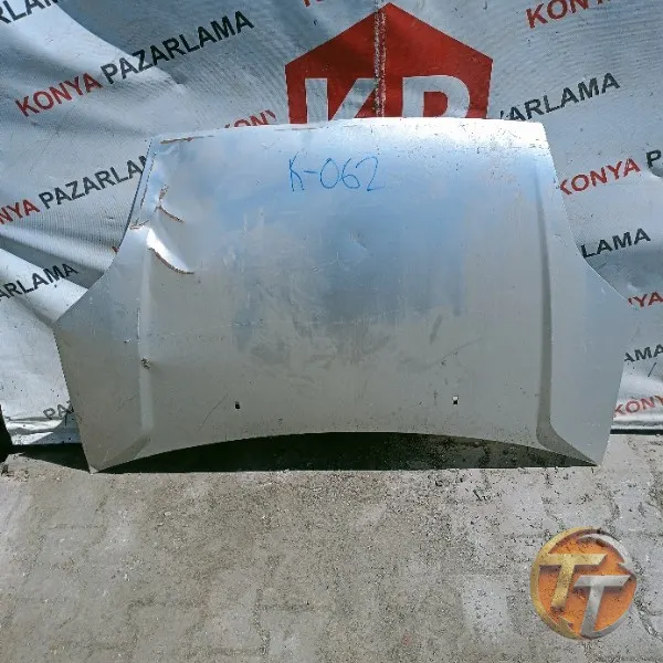 Ford Fiesta kaput K-062