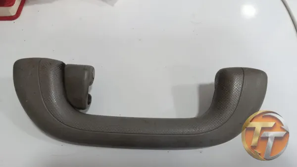 Hyundai Accent Blue sağ kol tutucu