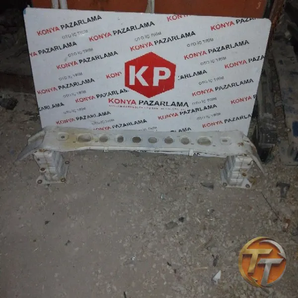 FORD FOCUS ön tampon demiri Td-632