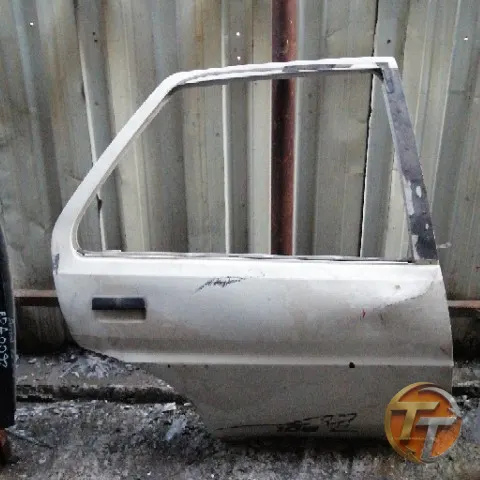 PEUGEOT 106 sağ arka kapı Era-0110 Esan