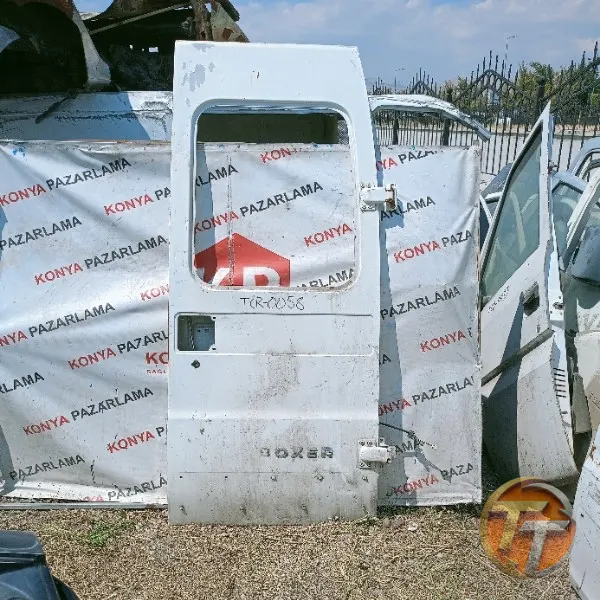 Peugeot Boxer sağ bagaj kapağı Tcr bölgesi-0058