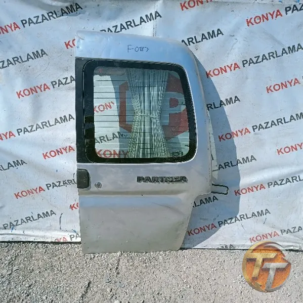 Peugeot Partner sağ bagaj kapağı F-0187