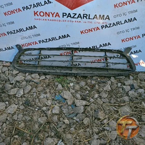 Hyundai Accent Blue ön tampon ızgarası P-1472
