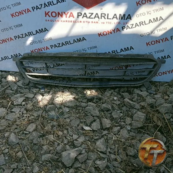 Hyundai Accent blue ön tampon ızgarası P-1515