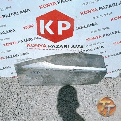 Renault Captur arka kapı bandı P-1039