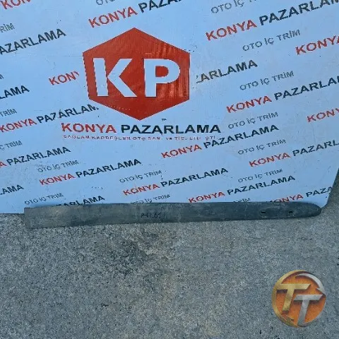 Renault Clio 2 ön kapı bandı P-1261