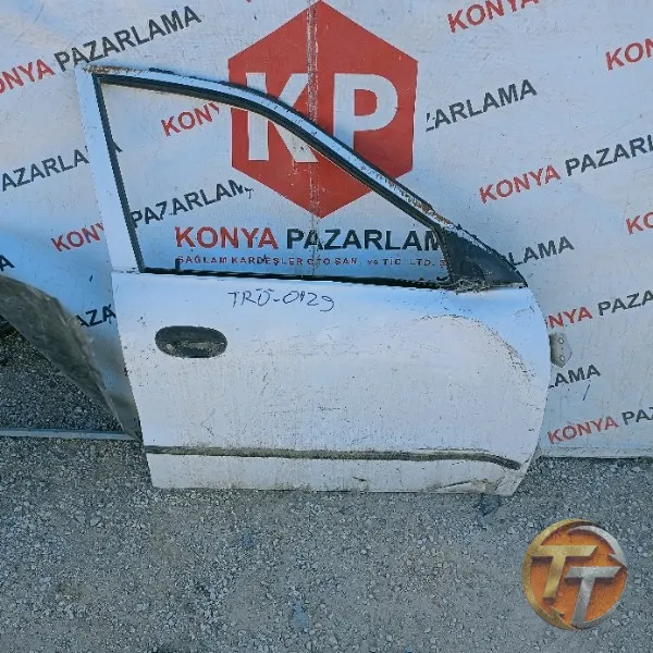 Hyundai ACCENT sağ ön kapı Trö-0129