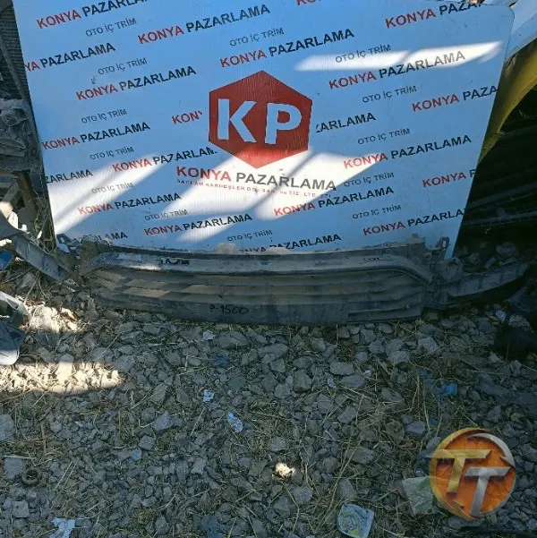 Renault Clio 4 ön tampon ızgarası P-1500