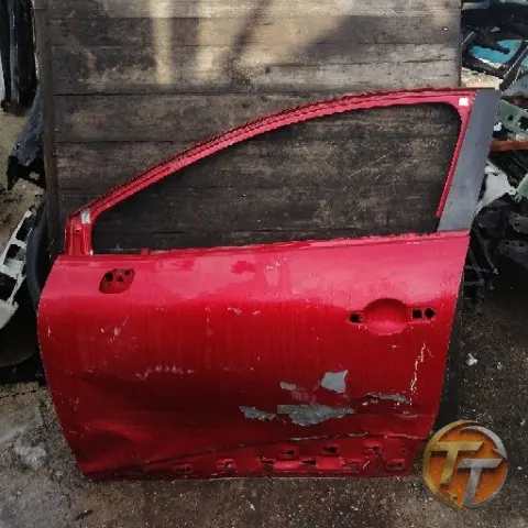RENAULT CLİO 4 sol ön kapı Elö-0195 Esan