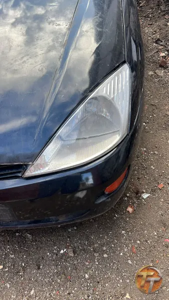 Ford Focus 1 sol far