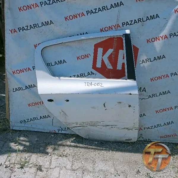 Hyundai İ20 sağ arka kapı Tra-0152