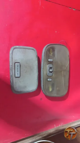 Mazda 626 ön ve arka tavan lambası