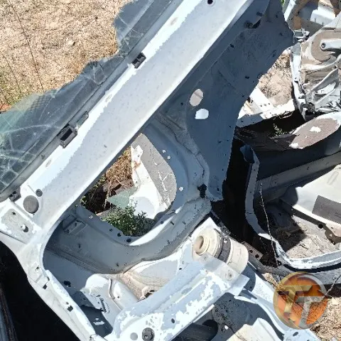 Renault Kango 1 çeyrek şase