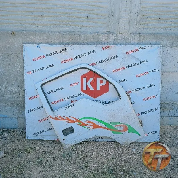 KİA BONGO K2700 sağ ön kapı/Tcr Bölgesi