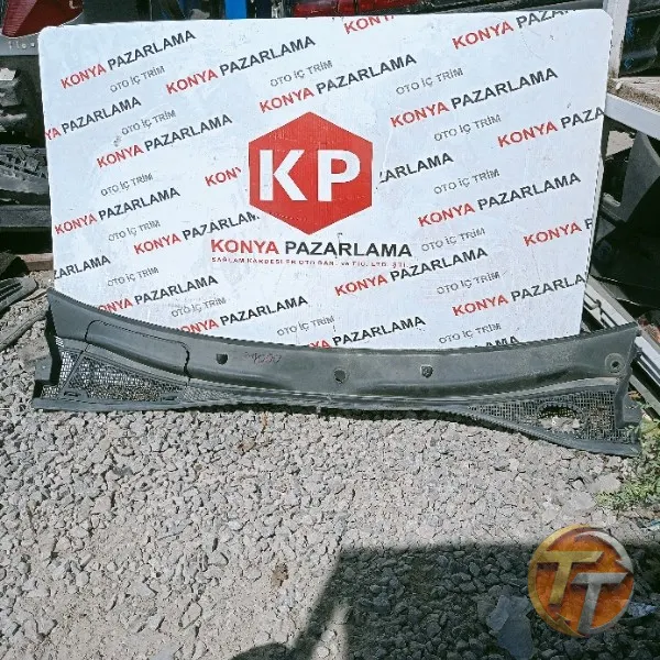 Renault kangoo ön cam ızgarası P-1000