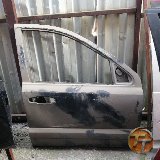 KİA SORENTO sağ ön kapı Erö-0105 Esan