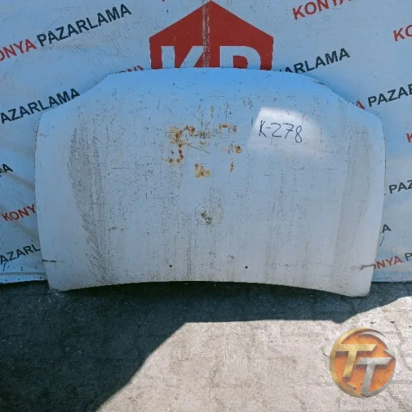 Mazda 121 kaput K-278
