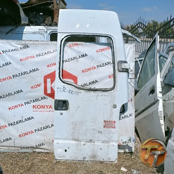 Renault master sağ bagaj kapağı Tcr bölgesi-0033