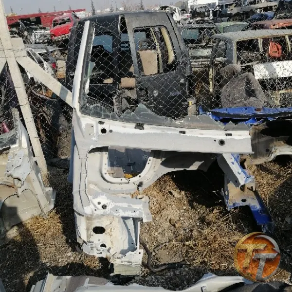 RENAULT MASTER sağ ön çeyrek şase Çel-178