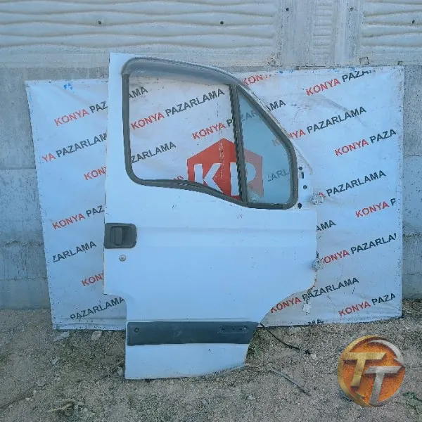 Renault Master sağ ön kapı/Tcr Bölgesi