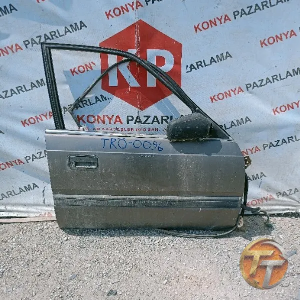 Mazda 626 sağ ön kapı Trö-0096