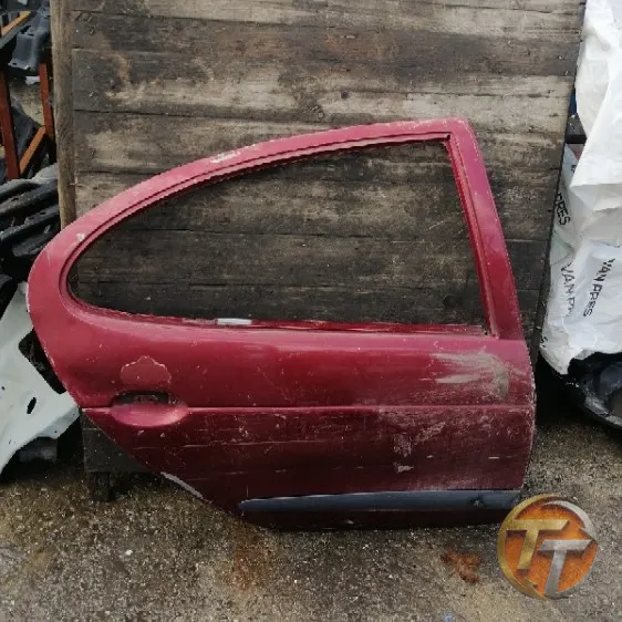 RENAULT MEGANE 1 sağ arka kapı Era-0152 Esan