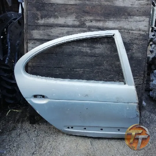 RENAULT MEGANE 1 sağ arka kapı Era-0182 Esan