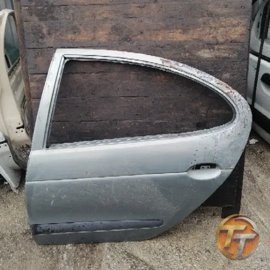RENAULT MEGANE 1 sol arka kapı Ela-0165 Esan