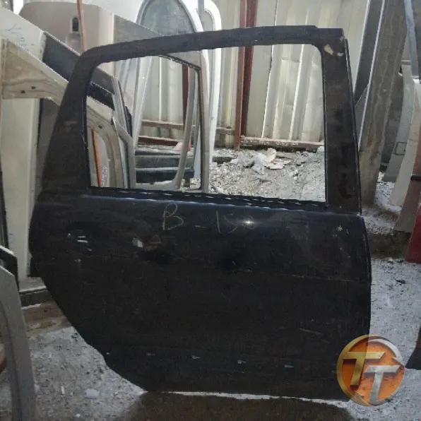 MERCEDES Benz B150 sağ arka kapı Era-0051 Esan