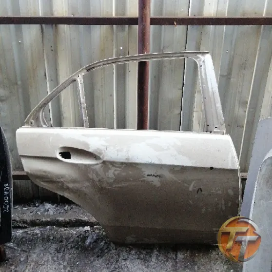 MERCEDES Benz E200 sağ arka kapı Era-0106 Esan
