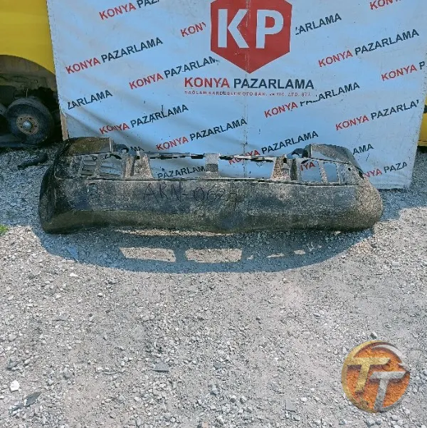 Renault Megane 2 HB arka tampon Arn-0627