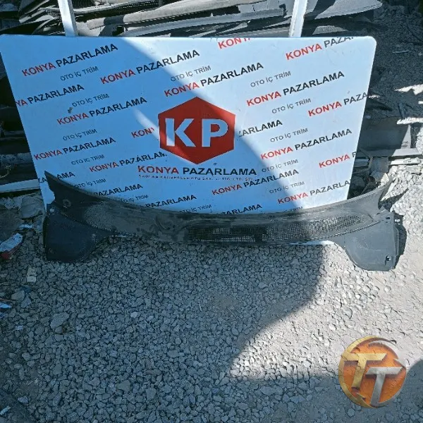 Renault megane 2 ön cam ızgarası P-0965