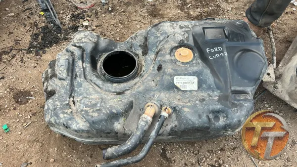 Ford curier mazot deposu