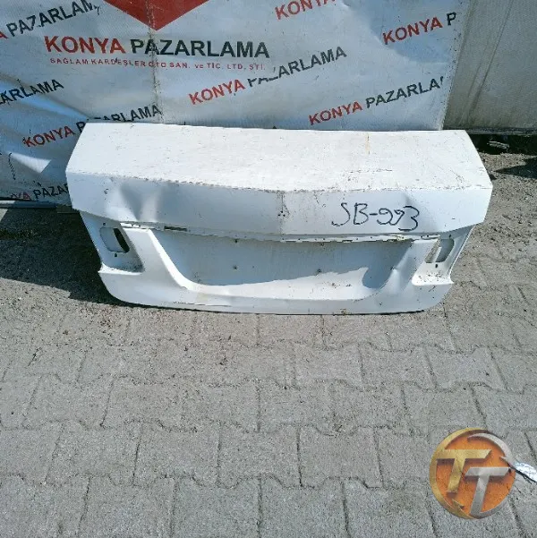Mercedes-Benz E W212 bagaj kapağı Sb-993