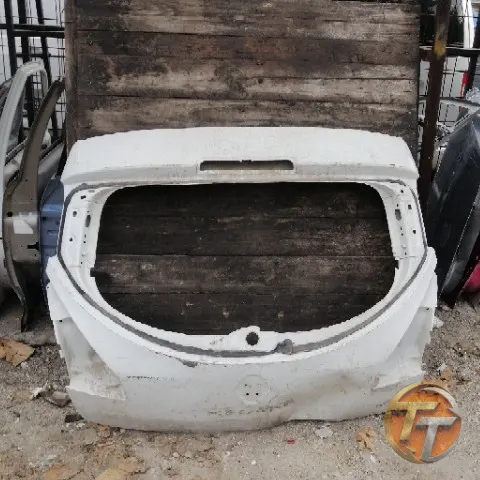 RENAULT MEGANE 3 bagaj kapağı Ebk-075 Esan