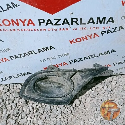 Renault Megane 3 sis far kapağı P-0945