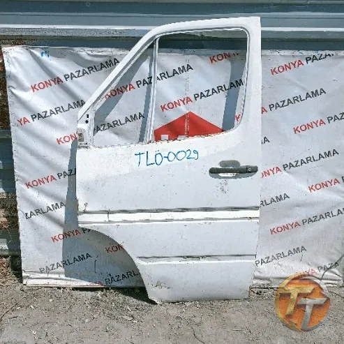 Mercedes-Benz Sprinter sol ön kapı Tlö-0029